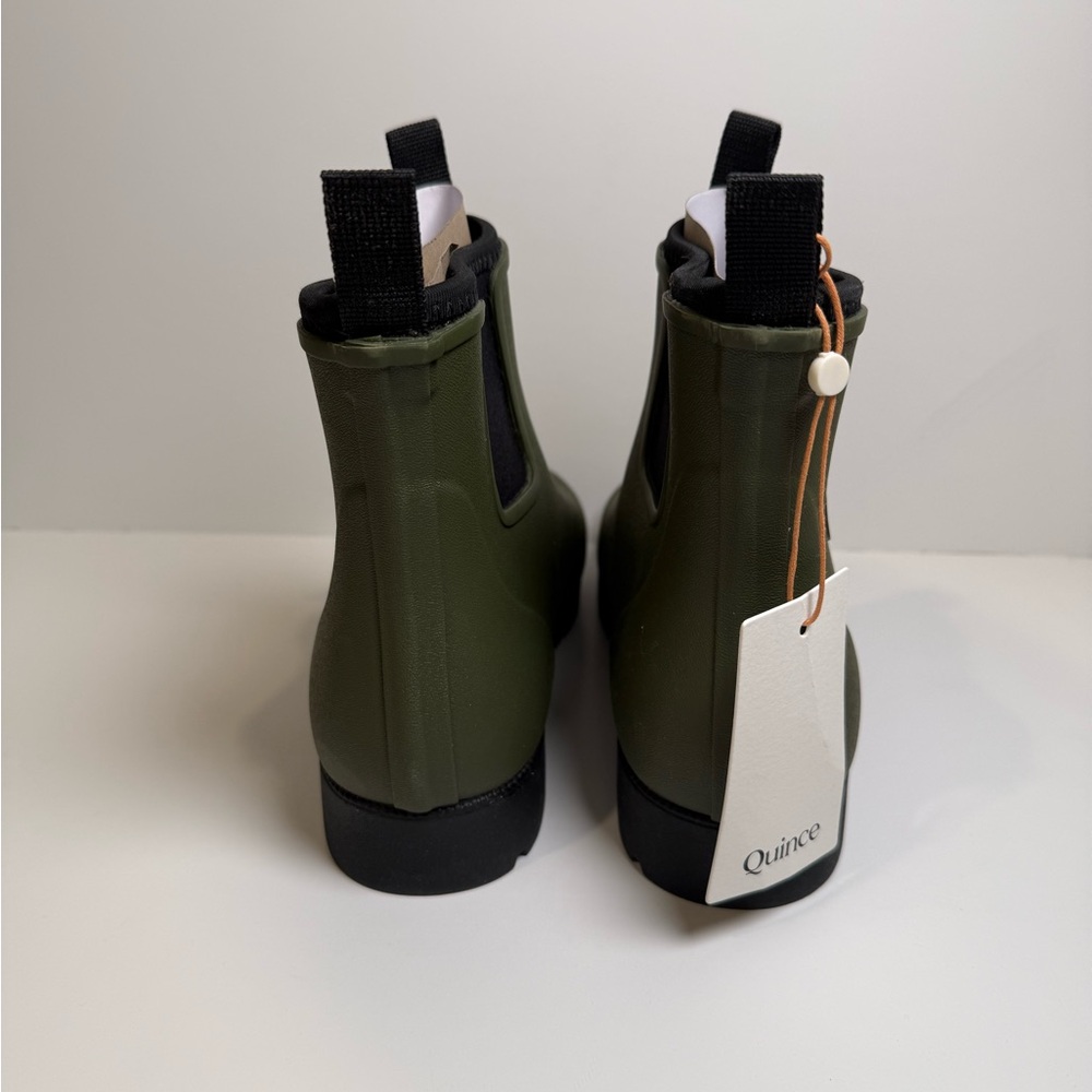 Quince Chelsea Rain Boot 10 NWT - Picture 4 of 7